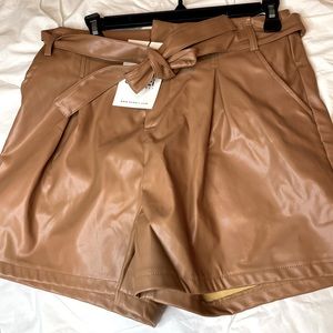 Camel Faux Leather Pleated Shorts, size L